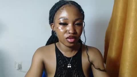 Snapshot of sexy_bluey247 chatting on June 14, 3:14 pm sexy_bluey247 online show from June 14, 3:14 pm