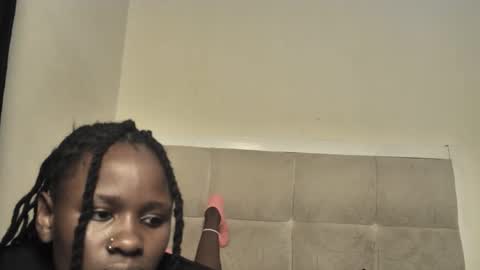 Snapshot of sexy_bree25 chatting on March 17, 9:23 am bree online show from March 17, 9:23 am