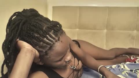 Snapshot of sexy_bree25 chatting on March 19, 12:14 am bree online show from March 19, 12:14 am