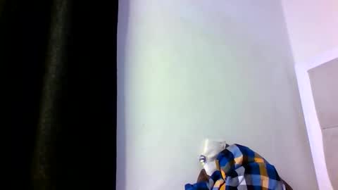 Snapshot of sexy_bree25 chatting on April 8, 1:38 am bree online show from April 8, 1:38 am