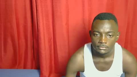 Snapshot of sexy_buddyz55 chatting on June 15, 7:32 am Suudi online show from June 15, 7:32 am