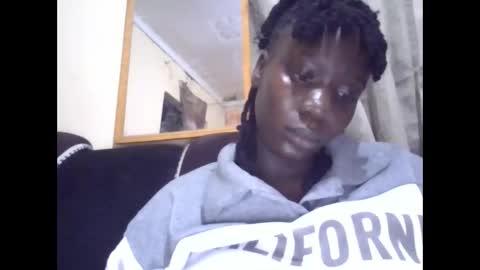 sexy_butty01 online show from April 3, 6:39 pm