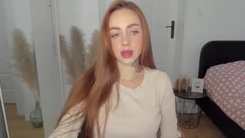 C o r a l i e online show from October 30, 7:54 am