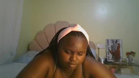 Snapshot of sexy_corn chatting on April 14, 7:20 pm Connie online show from April 14, 7:20 pm