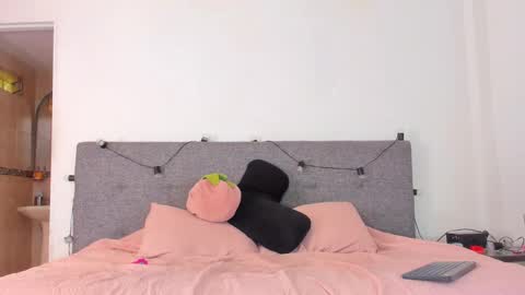 sexy_couple_xx1 online show from February 11, 7:19 pm