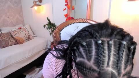  C R I S T A L  online show from December 31, 3:23 am