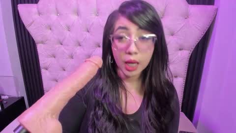 Snapshot of sexy_cristall chatting on February 9, 7:51 pm C R I S T A L online show from February 9, 7:51 pm