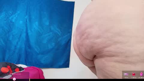 karla           instagram  online show from January 18, 4:33 pm