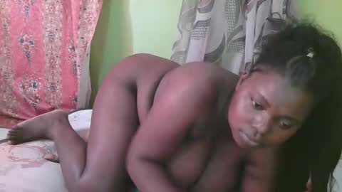 Snapshot of sexy_divana chatting on February 7, 8:11 am sexy_divana online show from February 7, 8:11 am