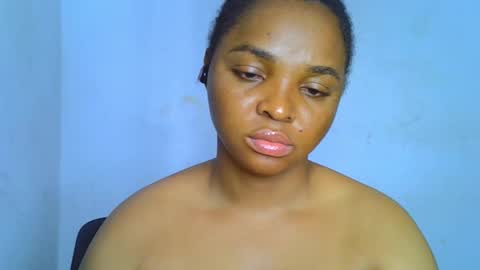 Snapshot of sexy_ebonygirl_ chatting on October 13, 2:17 pm Clara online show from October 13, 2:17 pm