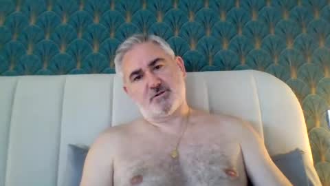 Snapshot of sexy_italiandaddy chatting on July 9, 7:01 am Antonio online show from July 9, 7:01 am