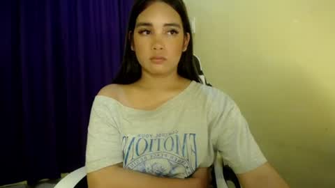 sexy_jasmin08 online show from August 5, 8:55 pm