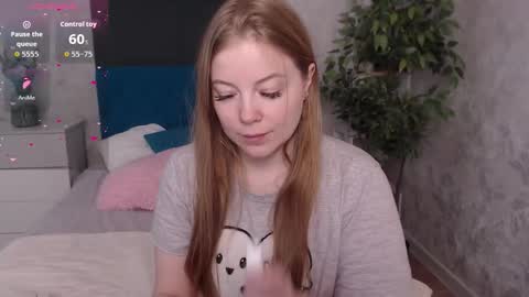 Jennifer online show from December 17, 3:56 am