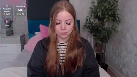 Jennifer online show from January 17, 7:02 am