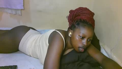 sexy_latasha online show from January 7, 12:46 am