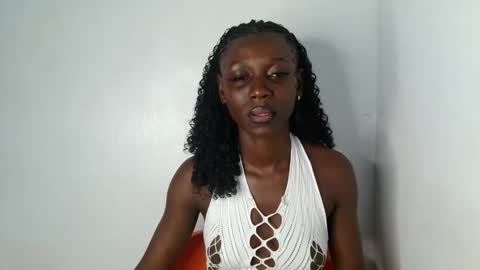 Snapshot of sexy_lilyyy chatting on September 17, 9:16 pm lily online show from September 17, 9:16 pm