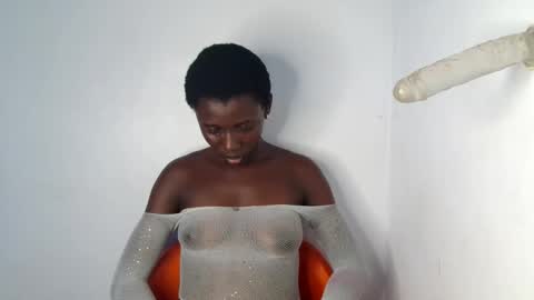 Snapshot of sexy_lilyyy chatting on September 30, 10:04 pm lily online show from September 30, 10:04 pm