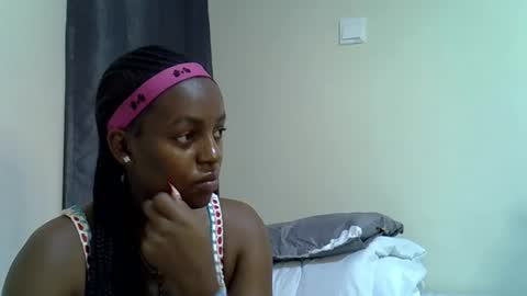 Snapshot of sexy_linda022 chatting on June 7, 7:39 pm Linda online show from June 7, 7:39 pm