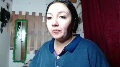 sexy lolas online show from January 6, 5:52 am