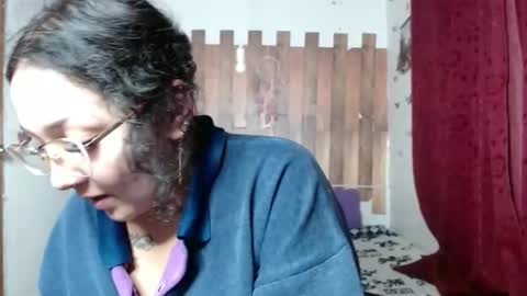 sexy lolas online show from January 7, 1:49 am