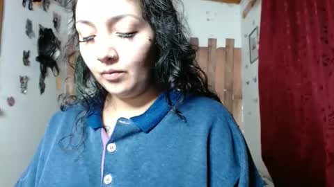 sexy lolas online show from January 28, 6:05 am