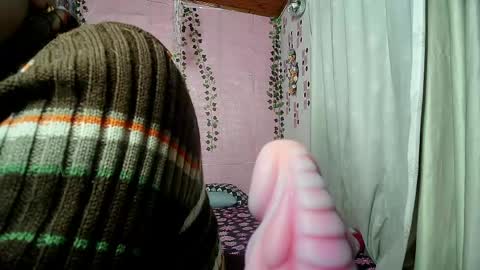 Snapshot of sexy_lolas chatting on April 21, 4:30 am sexy lolas online show from April 21, 4:30 am