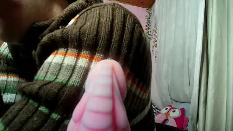 Snapshot of sexy_lolas chatting on April 24, 5:32 am sexy lolas online show from April 24, 5:32 am