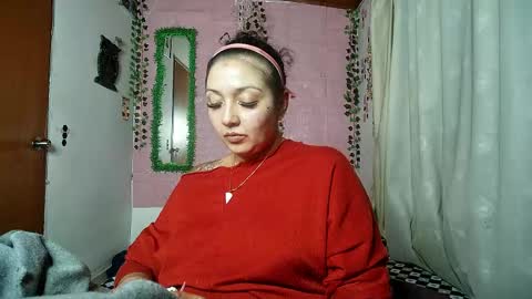 Snapshot of sexy_lolas chatting on May 1, 5:56 am sexy lolas online show from May 1, 5:56 am