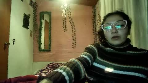 Snapshot of sexy_lolas chatting on July 3, 3:57 am sexy lolas online show from July 3, 3:57 am