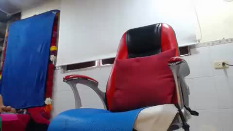 MARIPOSA online show from January 15, 11:59 am