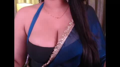 Snapshot of sexy_myra18 chatting on March 28, 5:07 am myra online show from March 28, 5:07 am
