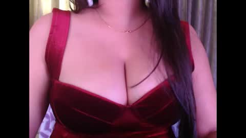 Snapshot of sexy_myra18 chatting on April 13, 4:18 am myra online show from April 13, 4:18 am