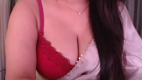 Snapshot of sexy_myra18 chatting on June 26, 4:28 am myra online show from June 26, 4:28 am