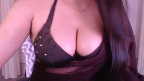 Snapshot of sexy_myra18 chatting on July 6, 3:25 am myra online show from July 6, 3:25 am