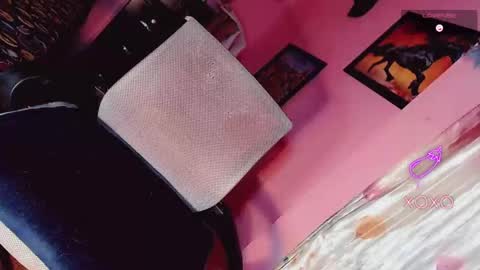 queen online show from November 15, 7:27 am