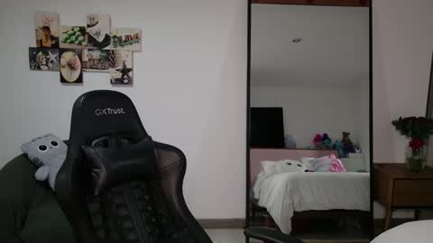 Snapshot of sexy_natty chatting on February 28, 2:09 am sexy nattaly online show from February 28, 2:09 am