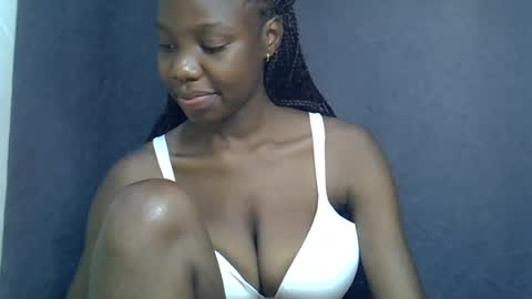Snapshot of sexy_peach4 chatting on July 13, 10:01 pm sexy_peach4 online show from July 13, 10:01 pm