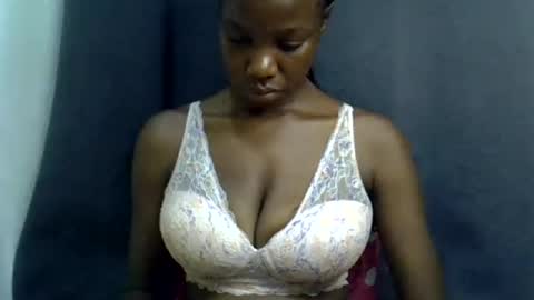 Snapshot of sexy_peach4 chatting on July 22, 4:21 pm sexy_peach4 online show from July 22, 4:21 pm