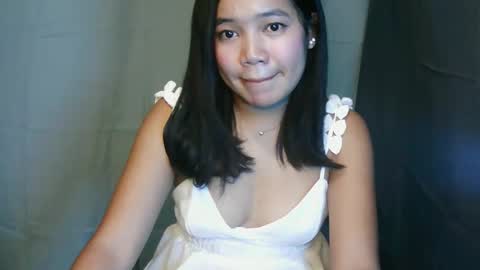 sexy_pearl1 online show from December 5, 1:14 am