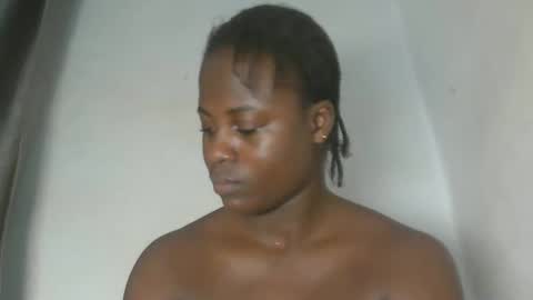 sexy_petitqueen online show from April 4, 4:00 am