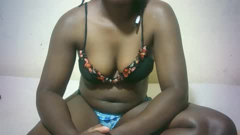 sexy_sandrah online show from November 23, 4:12 am