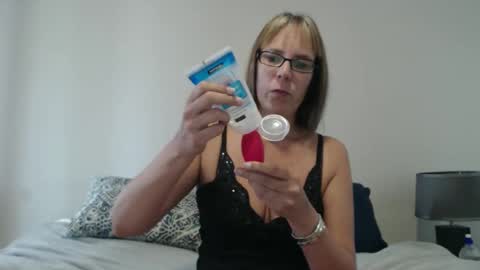 Nastassia... but you can call me Stassi for short. online show from November 29, 9:12 am