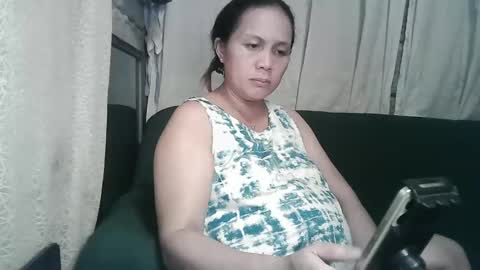 Snapshot of sexy_zapphire2024 chatting on December 20, 1:33 pm sexy_zapphire2024 online show from December 20, 1:33 pm