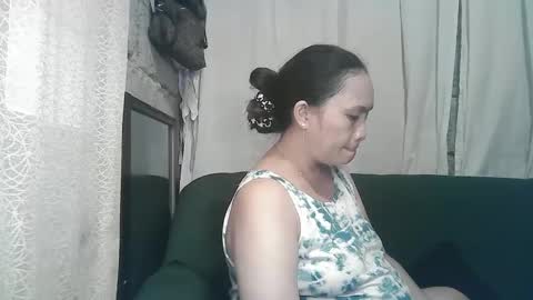 Snapshot of sexy_zapphire2024 chatting on December 21, 1:47 am sexy_zapphire2024 online show from December 21, 1:47 am