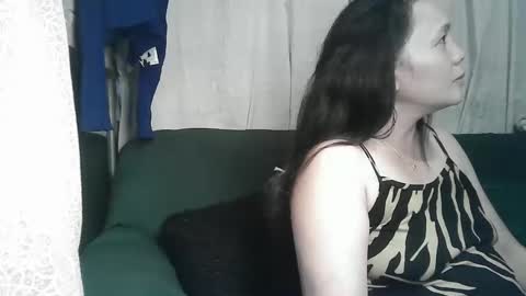 Snapshot of sexy_zapphire2024 chatting on December 22, 9:33 am sexy_zapphire2024 online show from December 22, 9:33 am