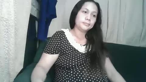 Snapshot of sexy_zapphire2024 chatting on December 27, 10:26 pm sexy_zapphire2024 online show from December 27, 10:26 pm