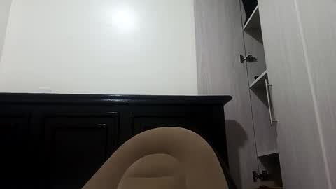 Snapshot of sexyafrobabe chatting on April 9, 9:09 pm sexyafrobabe online show from April 9, 9:09 pm