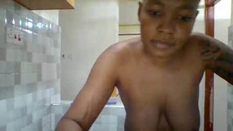 sexyapple2002 online show from April 5, 7:22 pm