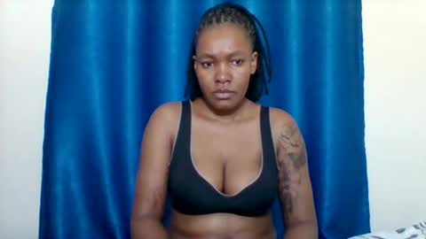 sexyapple2002 online show from June 3, 4:59 am