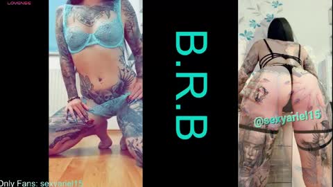 Snapshot of sexyariel15 chatting on April 29, 4:22 pm SexyAriel15 online show from April 29, 4:22 pm